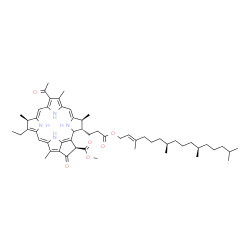ChemSpider 2D Image | Methyl (3S,4S,13R,21R)-9-acetyl-14-ethyl-4,8,13,18-tetramethyl-20-oxo-3-(3-oxo-3-{[(2E,7R,11R)-3,7,11,15-tetramethyl-2-hexadecen-1-yl]oxy}propyl)-2,13,24,26-tetrahydro-21-phorbinecarboxylate | C55H78N4O6