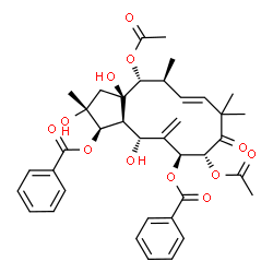 ChemSpider 2D Image | (1R,2R,3aR,4R,5S,6E,10R,11S,13R,13aS)-4,10-Diacetoxy-2,3a,13-trihydroxy-2,5,8,8-tetramethyl-12-methylene-9-oxo-2,3,3a,4,5,8,9,10,11,12,13,13a-dodecahydro-1H-cyclopenta[12]annulene-1,11-diyl dibenzoate | C38H44O12