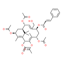 ChemSpider 2D Image | (1R,2R,5S,7S,8Z,10R,13S)-2,7,9,10,13-Pentaacetoxy-4-(hydroxymethyl)-8,12,15,15-tetramethylbicyclo[9.3.1]pentadeca-3,8,11-trien-5-yl (2E)-3-phenylacrylate | C39H48O13