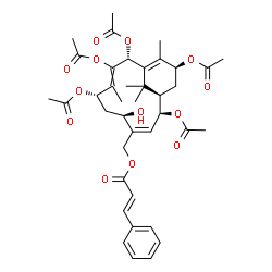 ChemSpider 2D Image | [(1R,2S,3Z,5R,7S,10R,13S)-2,7,9,10,13-Pentaacetoxy-5-hydroxy-8,12,15,15-tetramethylbicyclo[9.3.1]pentadeca-3,8,11-trien-4-yl]methyl (2E)-3-phenylacrylate | C39H48O13