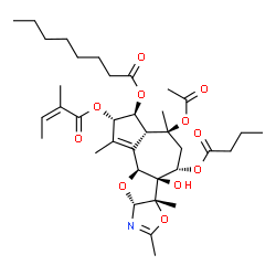 ChemSpider 2D Image | (2S,3S,3aR,4S,6S,6aR,6bS,9aR,10aS)-4-Acetoxy-6-(butyryloxy)-6a-hydroxy-1,4,6b,8-tetramethyl-2-{[(2Z)-2-methyl-2-butenoyl]oxy}-2,3,3a,4,5,6,6a,6b,9a,10a-decahydroazuleno[5',4':4,5]furo[2,3-d][1,3]oxazo
l-3-yl octanoate | C36H53NO11