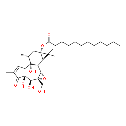 ChemSpider 2D Image | (1aR,1bR,1cS,2aR,3S,3aS,6bR,7R,8aS)-3,3a,6b-Trihydroxy-2a-(hydroxymethyl)-1,1,5,7-tetramethyl-4-oxo-1,1a,1b,1c,2a,3,3a,4,6a,6b,7,8-dodecahydro-8aH-cyclopropa[5',6']benzo[1',2':7,8]azuleno[5,6-b]oxiren
-8a-yl laurate | C32H50O8