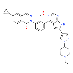ChemSpider 2D Image | 6-Cyclopropyl-2-[3-{6-[1-(1-ethyl-4-piperidinyl)-1H-pyrazol-4-yl]-7H-pyrrolo[2,3-d]pyrimidin-4-yl}-2-(hydroxymethyl)phenyl]-1(2H)-phthalazinone | C34H34N8O2