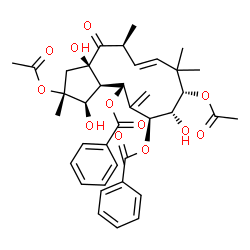 ChemSpider 2D Image | (2R,3R,3aR,4R,6S,7S,8S,10E,12S,13aR)-2,8-Diacetoxy-3,7,13a-trihydroxy-2,9,9,12-tetramethyl-5-methylene-13-oxo-2,3,3a,4,5,6,7,8,9,12,13,13a-dodecahydro-1H-cyclopenta[12]annulene-4,6-diyl dibenzoate | C38H44O12